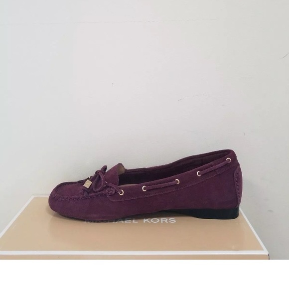 NIB Michael Kors Amber Loafers Plum - Picture 3 of 5